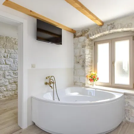 Stone House *